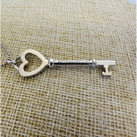 Tiffany & Co Elegant Large Sterling Silver Open Heart Key Pendant Only W/Box - Picture 4 of 13